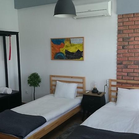 Hostel W5 Poznan Luaran gambar