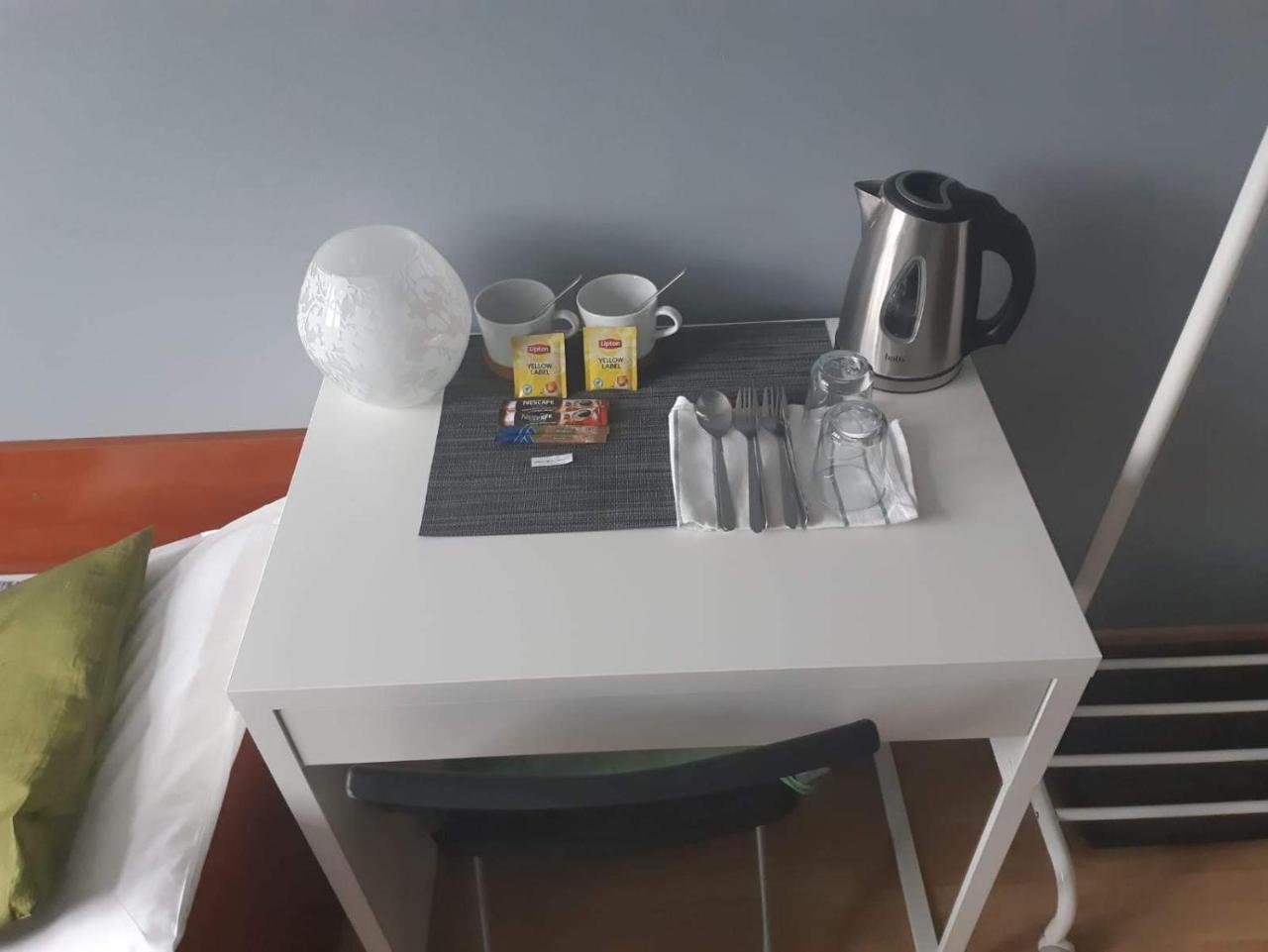 Hostel W5 Poznan Luaran gambar