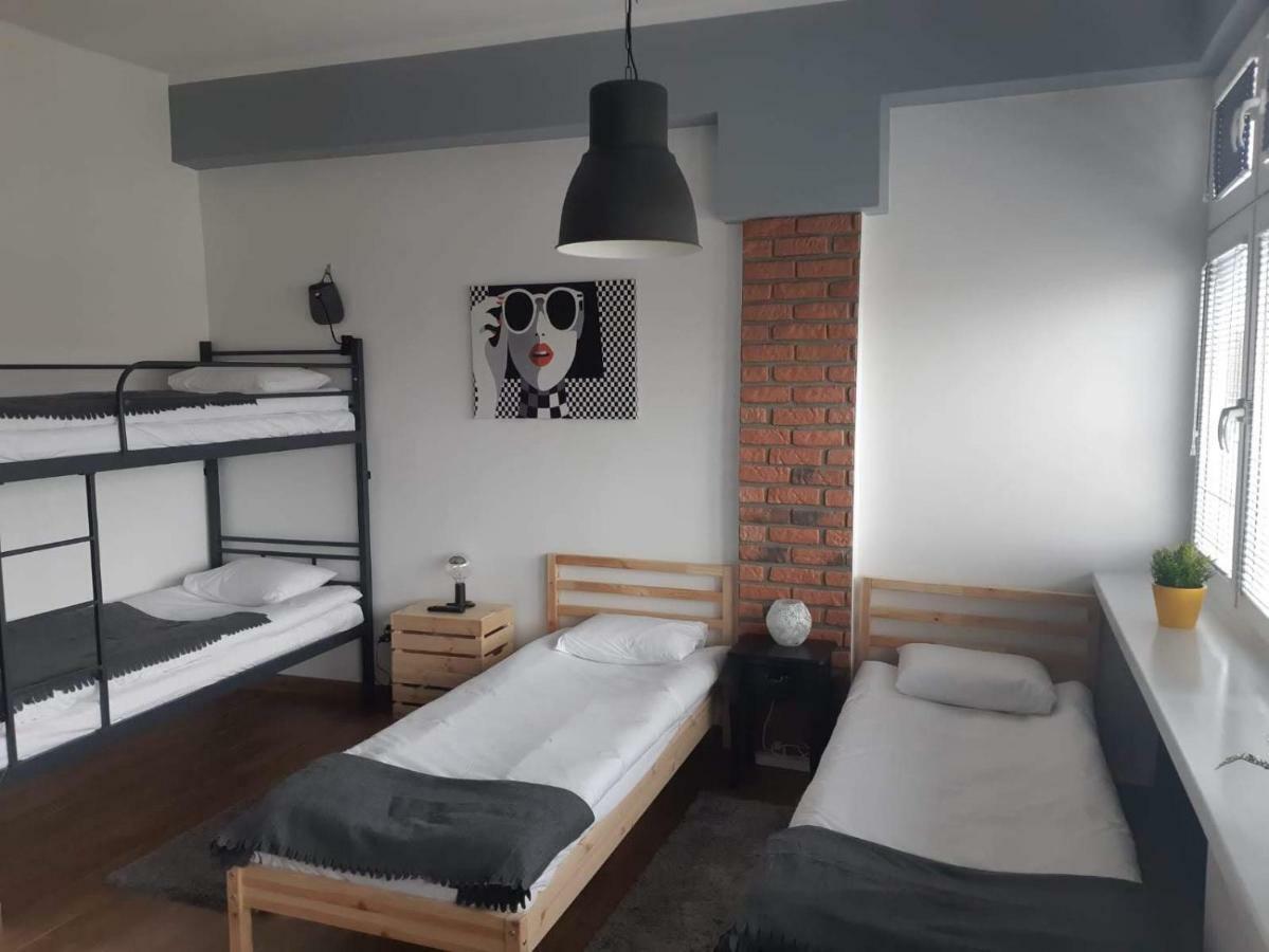 Hostel W5 Poznan Luaran gambar