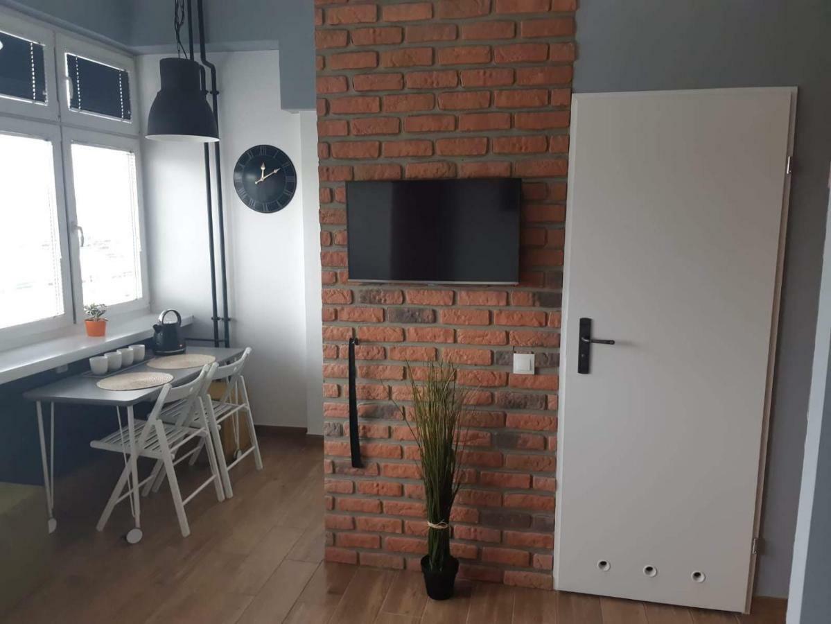 Hostel W5 Poznan Luaran gambar