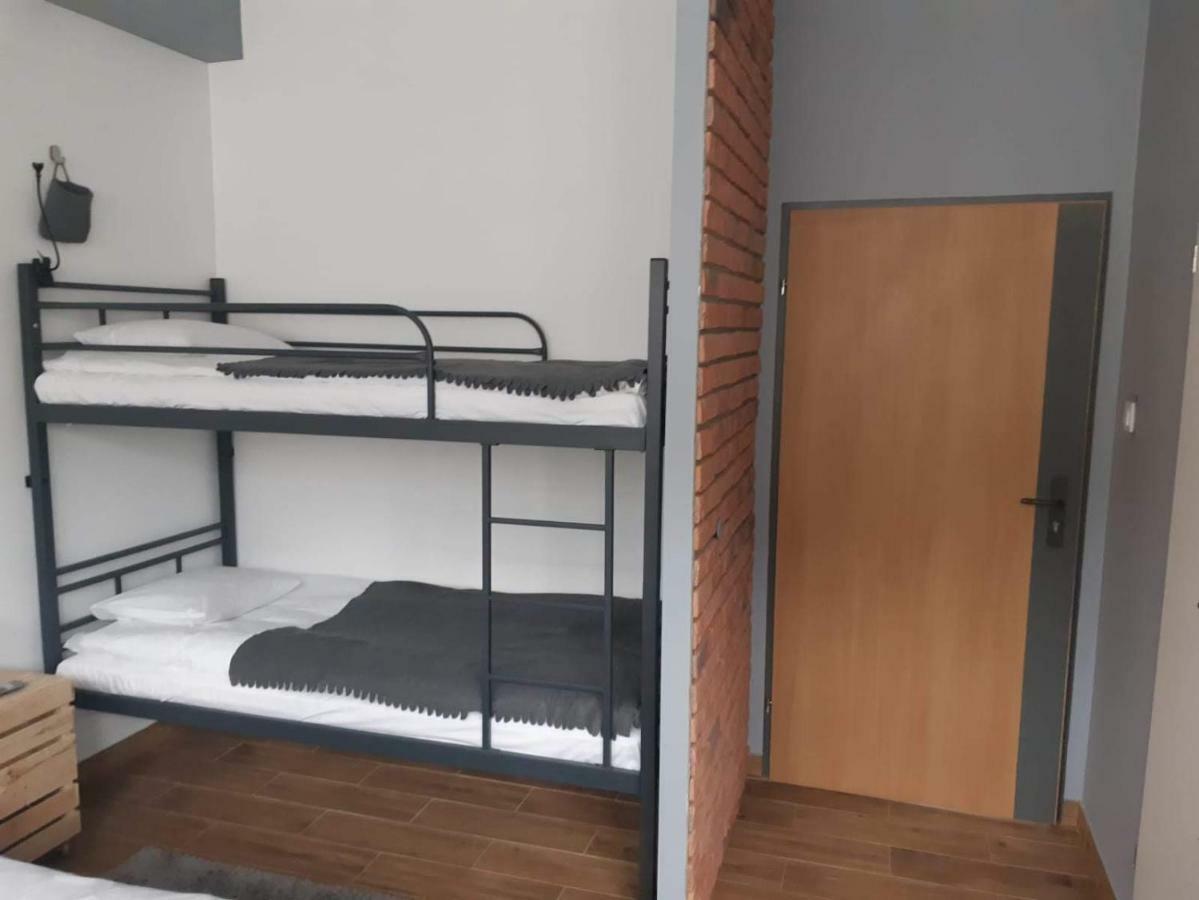 Hostel W5 Poznan Luaran gambar
