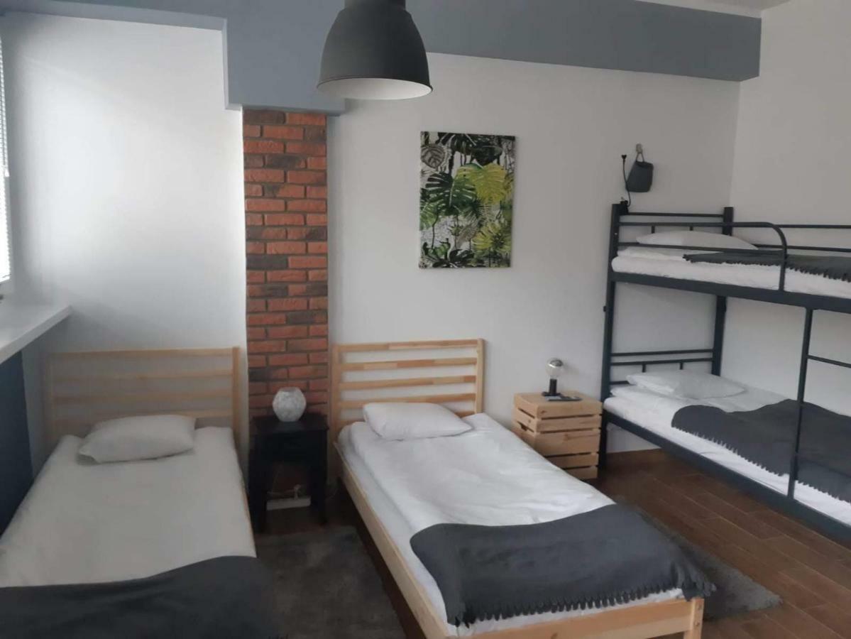 Hostel W5 Poznan Luaran gambar